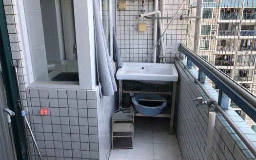 宝安中心地铁站旁富通好旺角