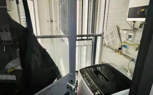 宝体地铁站，西城雅筑精装两室，拎包入住
