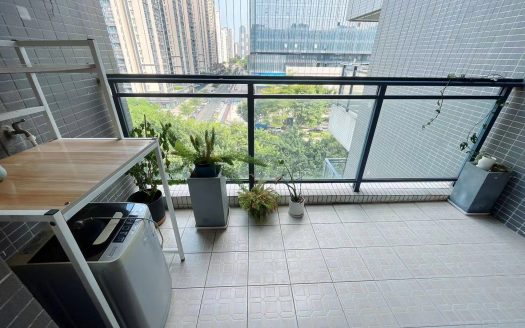 碧海湾地铁口城市峰尚4栋7C三房二厅89平全齐精装修